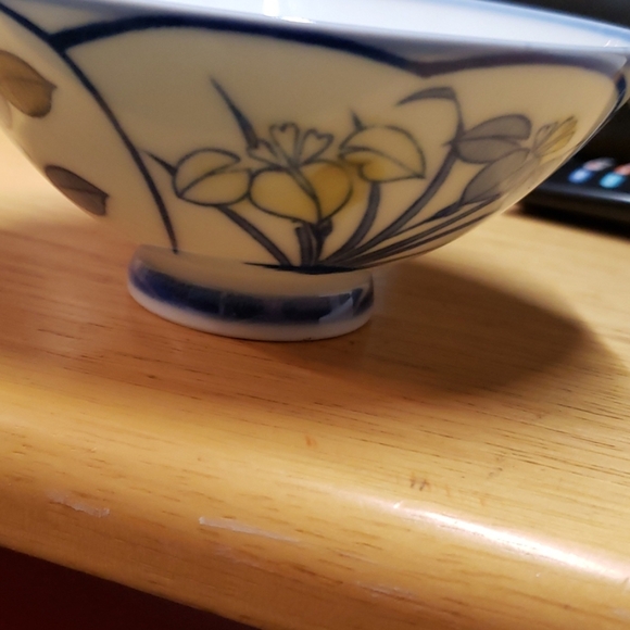 Japanese Handpainted Rice Bowl - Picture 2 of 6